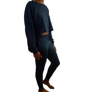 Long Sleeved Cropped Top+ Skinny Joggers